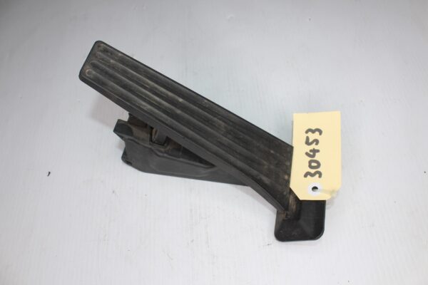 BMW F80 F82 M3 M4 Throttle Accelerator Pedal 35406889818, 35405A47456, 35426853175