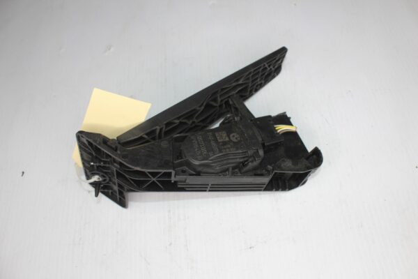 BMW F80 F82 M3 M4 Throttle Accelerator Pedal 35406889818, 35405A47456, 35426853175
