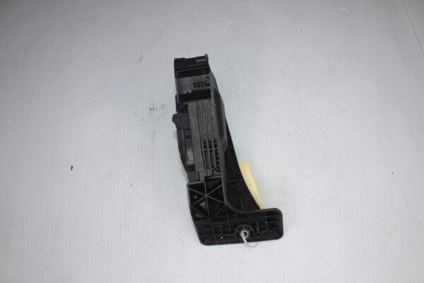 BMW F80 F82 M3 M4 Throttle Accelerator Pedal 35406889818, 35405A47456, 35426853175