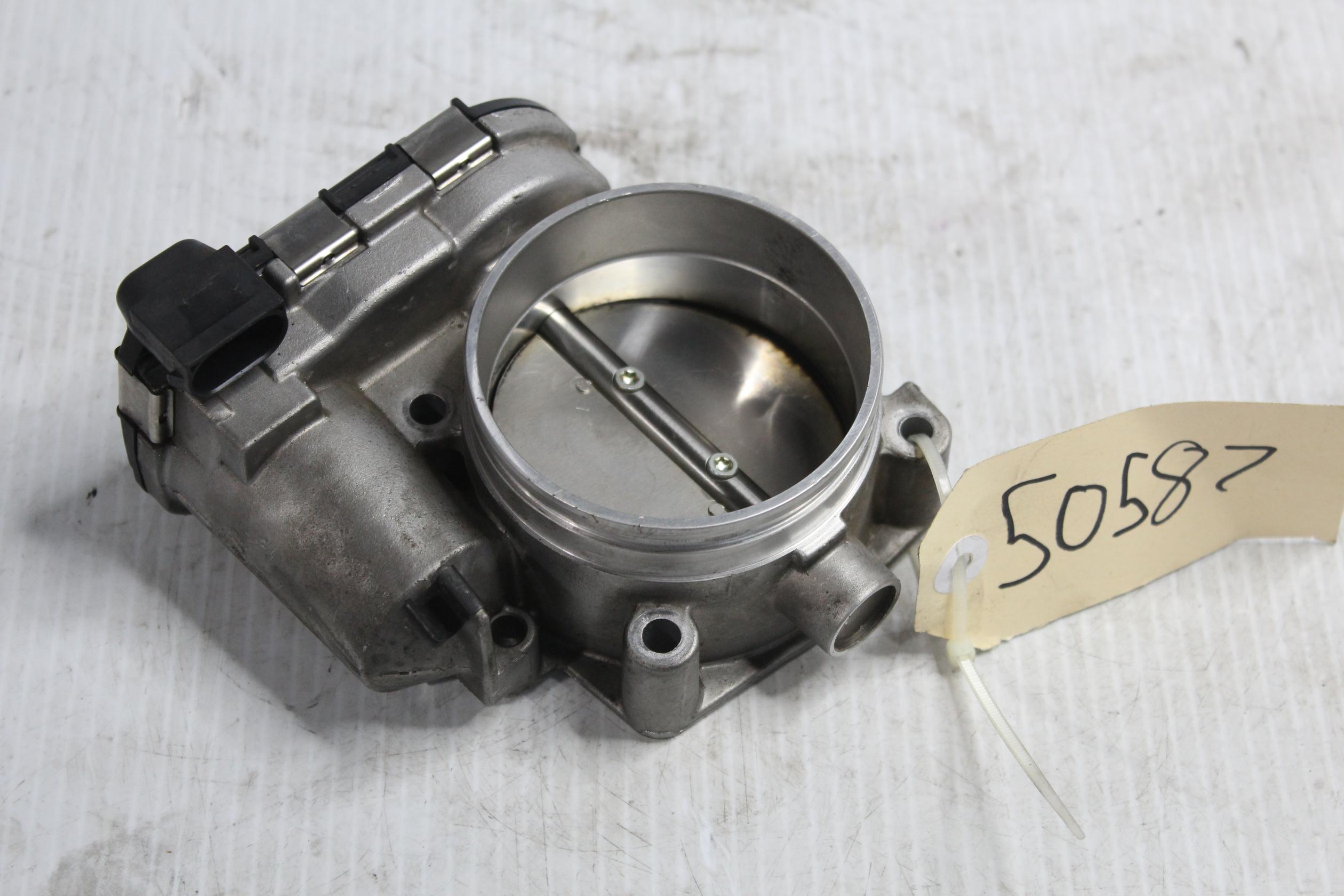 Porsche 95B Macan 3.0L CTMA Engine Throttle Body 99760511501, 99760511503 - Image 1