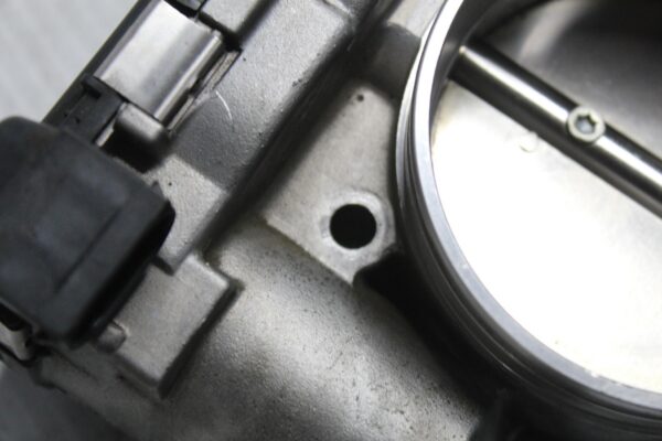 Porsche 95B Macan 3.0L CTMA Engine Throttle Body 99760511501, 99760511503