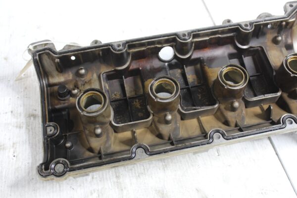 Porsche 957 9PA Cayenne Turbo 4.8L LH LEFT Cyl. 5-8 Valve Rocker Cover 94810513603, 94810513604