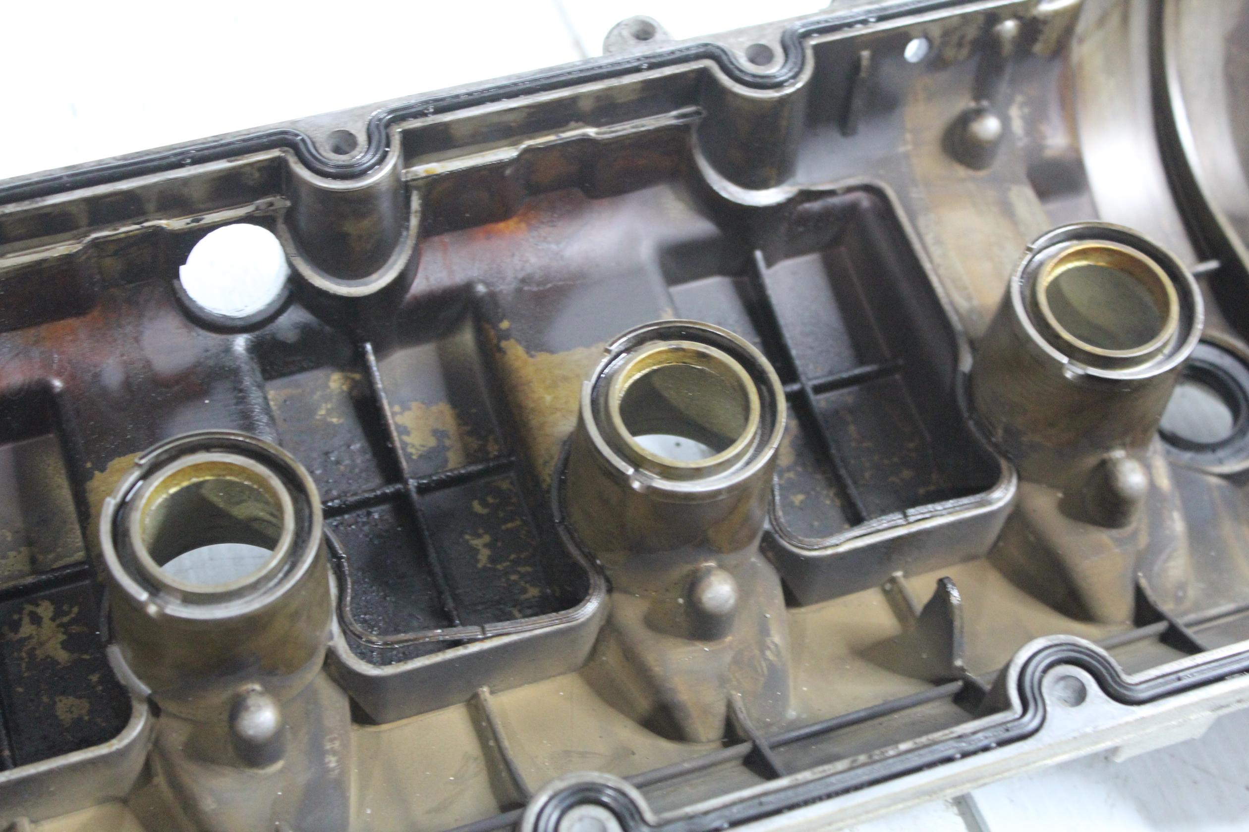 Porsche 957 9PA Cayenne Turbo 4.8L LH LEFT Cyl. 5-8 Valve Rocker Cover 94810513603, 94810513604 - Image 15