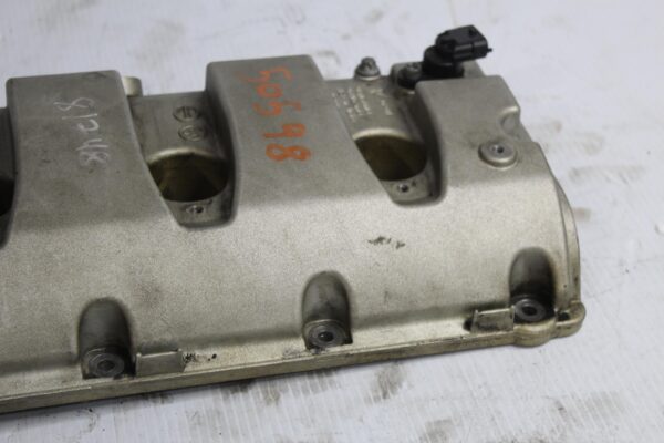 Porsche 957 9PA Cayenne Turbo 4.8L LH LEFT Cyl. 5-8 Valve Rocker Cover 94810513603, 94810513604