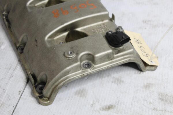 Porsche 957 9PA Cayenne Turbo 4.8L LH LEFT Cyl. 5-8 Valve Rocker Cover 94810513603, 94810513604