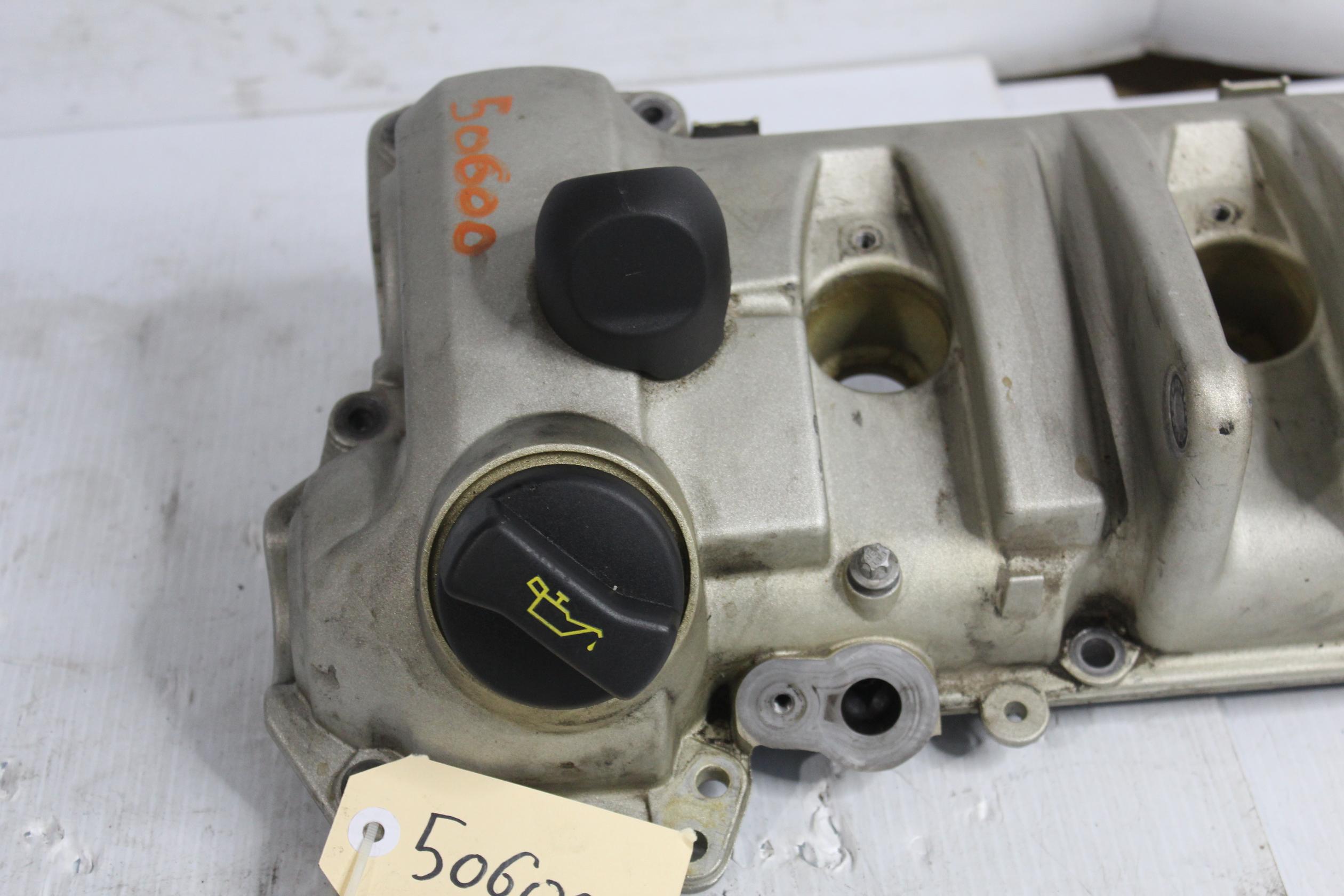 Porsche 957 9PA Cayenne Turbo 4.8L RH Right Cyl. 1-4 Valve Rocker Cover 94810513502 - Image 4