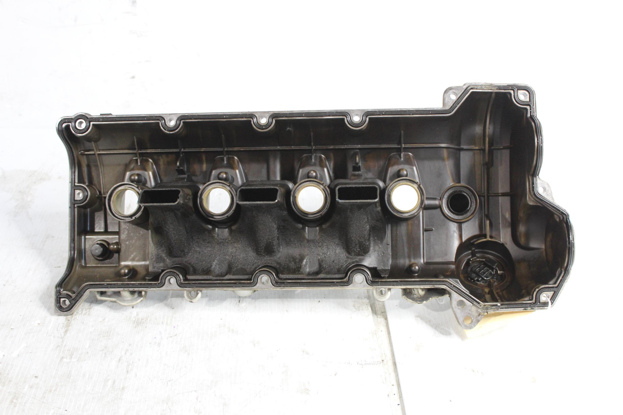 Porsche 957 9PA Cayenne Turbo 4.8L RH Right Cyl. 1-4 Valve Rocker Cover 94810513502 - Image 10