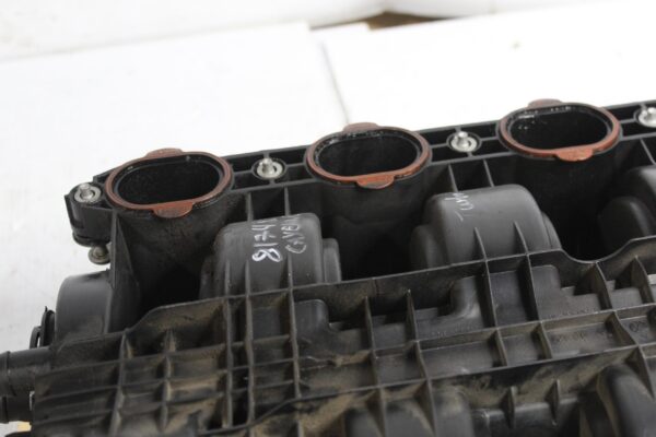 Porsche 9PA 957 Cayenne Turbo 4.8L Intake Manifold 94811001652, 94811001654