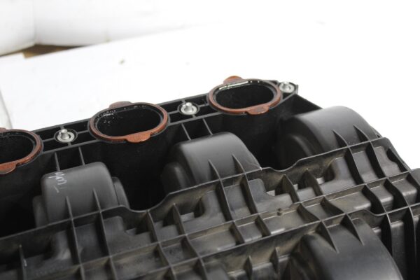 Porsche 9PA 957 Cayenne Turbo 4.8L Intake Manifold 94811001652, 94811001654