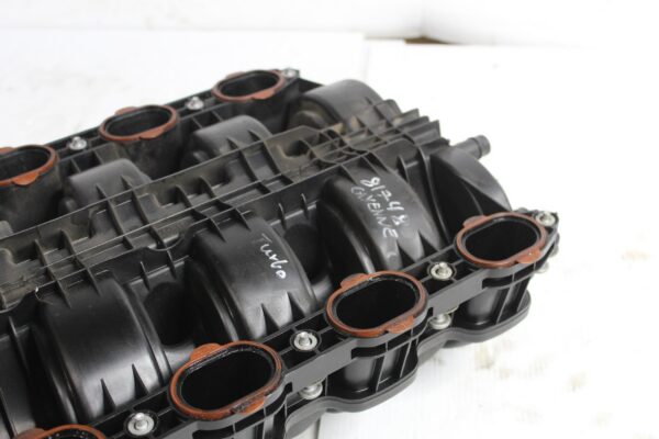 Porsche 9PA 957 Cayenne Turbo 4.8L Intake Manifold 94811001652, 94811001654