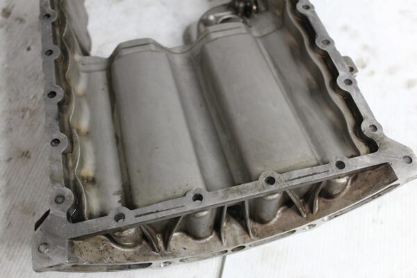Porsche 9PA 957 Cayenne Turbo Upper Oil Sump 94810707152, 9481071711R