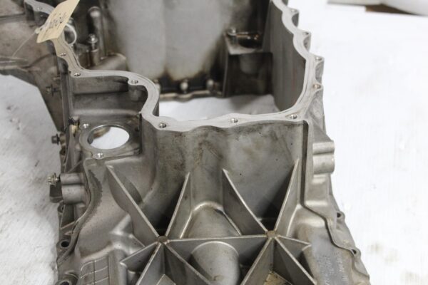 Porsche 9PA 957 Cayenne Turbo Upper Oil Sump 94810707152, 9481071711R