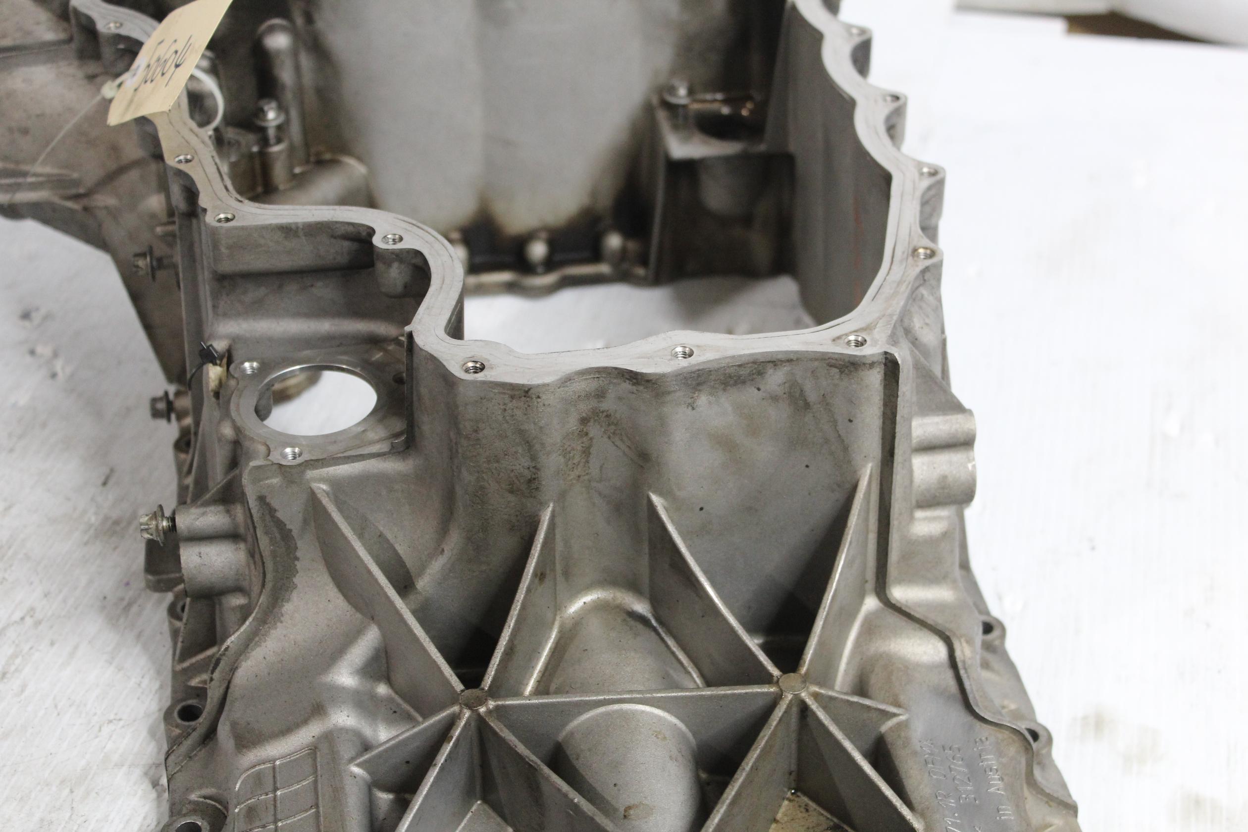 Porsche 9PA 957 Cayenne Turbo Upper Oil Sump 94810707152, 9481071711R - Image 6