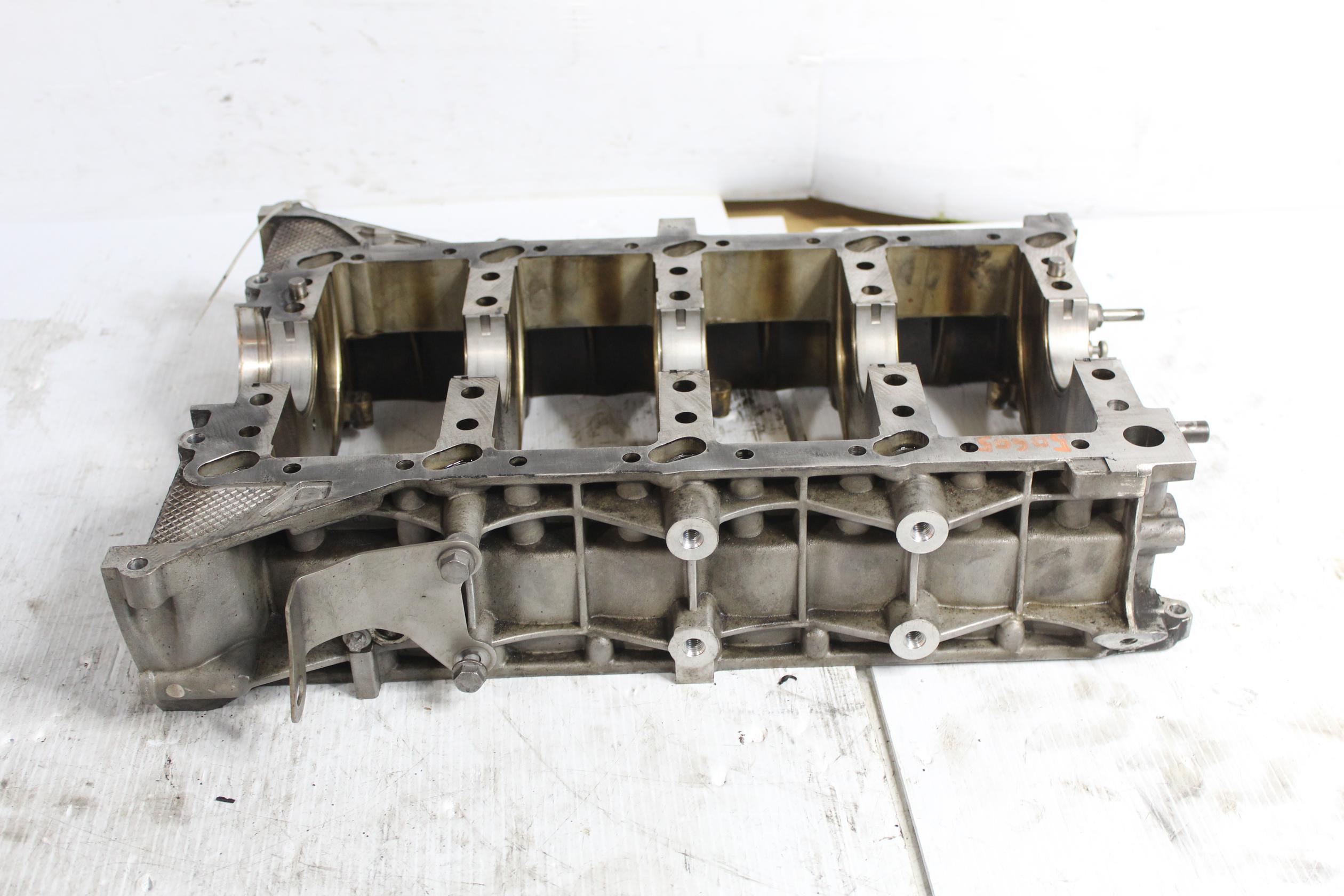 Porsche 957 Cayenne Turbo 4.5L Lower Block Crankshaft Housing 948101113CR, 94810100122 - Image 7
