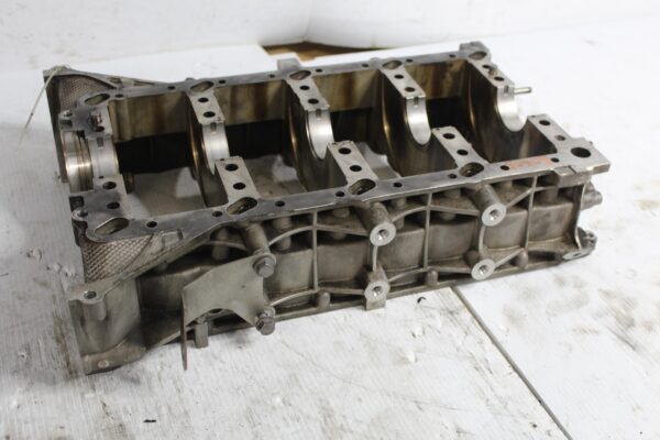 Porsche 957 Cayenne Turbo 4.5L Lower Block Crankshaft Housing 948101113CR, 94810100122