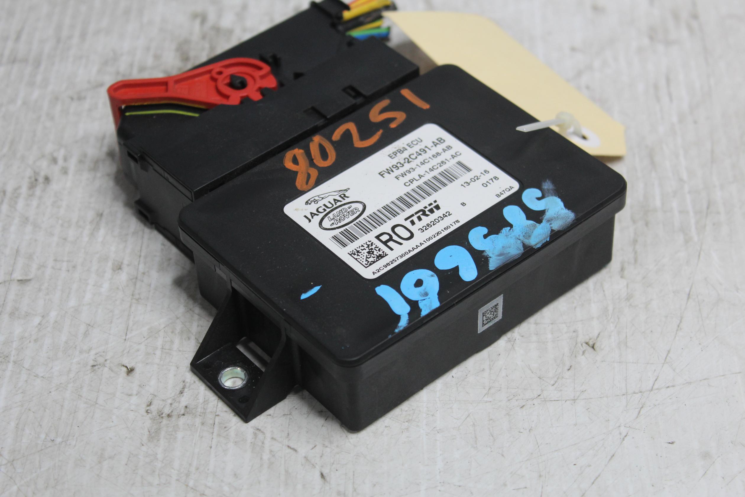 Range Rover Sport L494 EPB Handbrake Park Brake Module LR070636 - Image 2