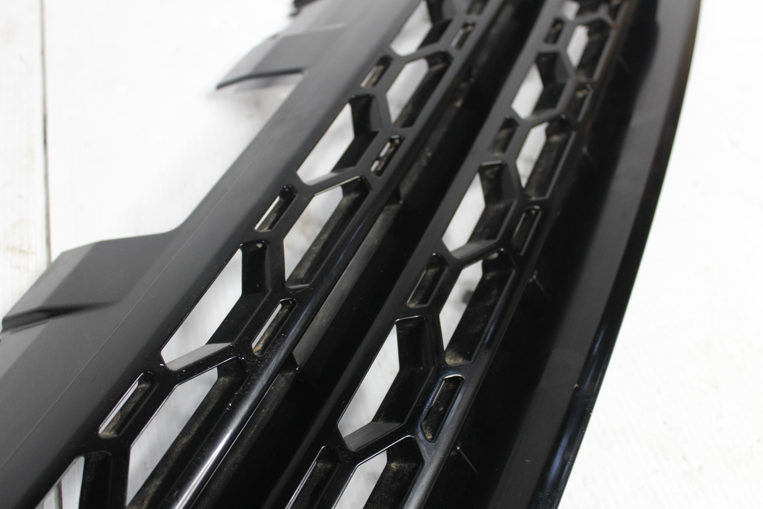 Land Rover L550 Discovery Sport Front Grille FK72BA100CAW - Image 14