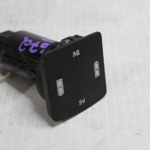 Land Rover L550 Discovery Sport USB Socket Port LR063284, FK7219010BA - Image 6
