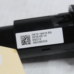 Land Rover L550 Discovery Sport USB Socket Port LR063284, FK7219010BA - Image 7