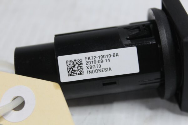 Land Rover L550 Discovery Sport USB Socket Port LR063284, FK7219010BA