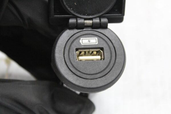 Land Rover L550 Discovery Sport USB Socket Port LR063284, FK7219010BA