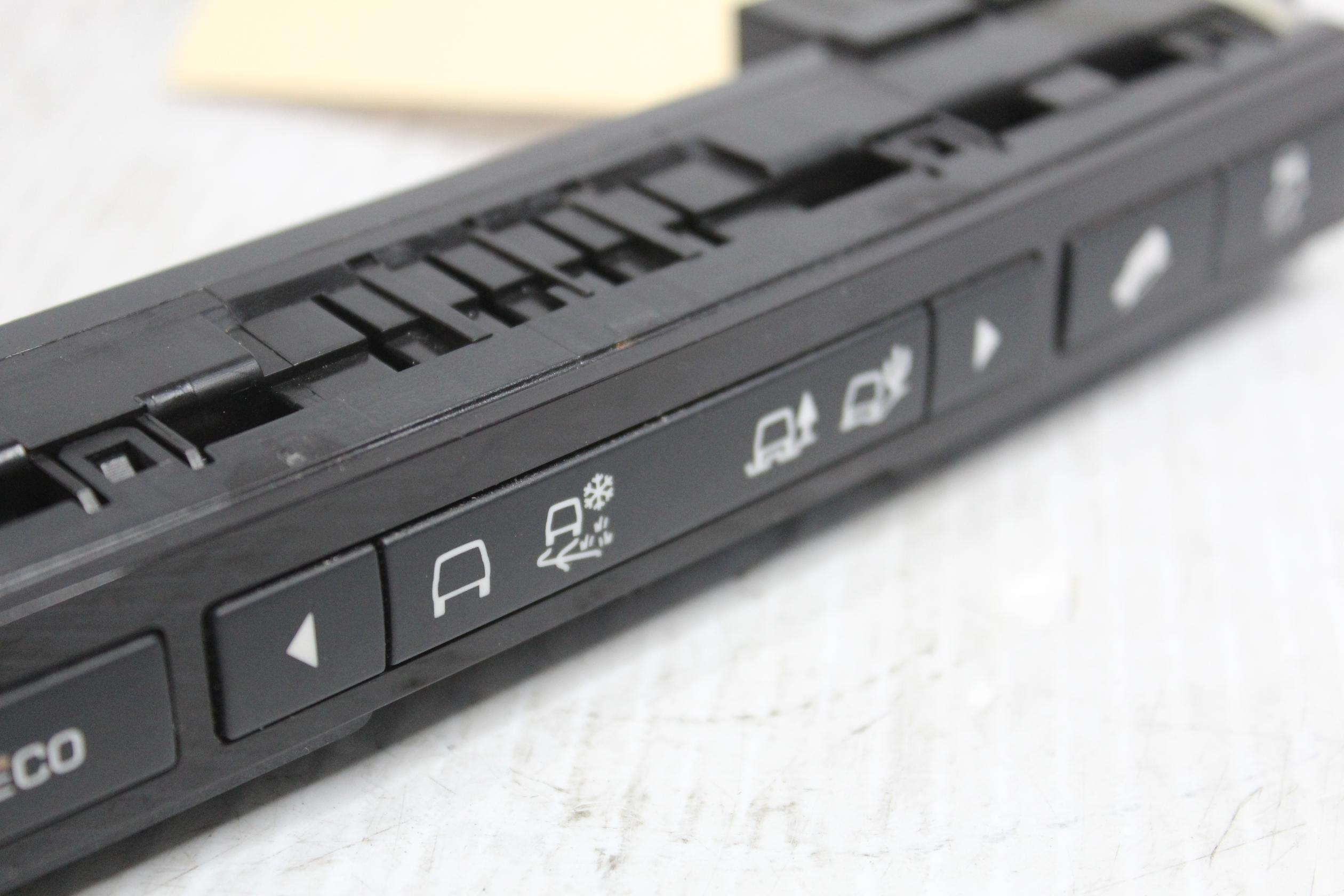 Land Rover L550 Discovery Sport Terrain Chassis Control Switch LR089255, LR094400 - Image 6