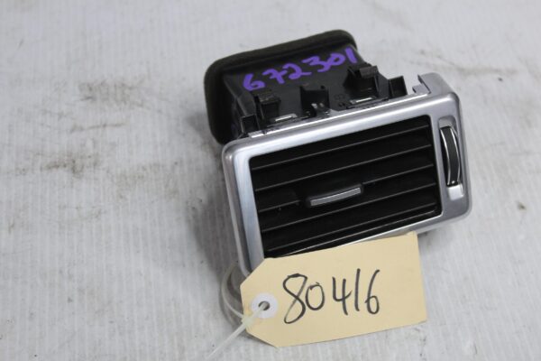 Land Rover L550 Discovery Sport RH Right Dash Air Vent LR072448, LR110281