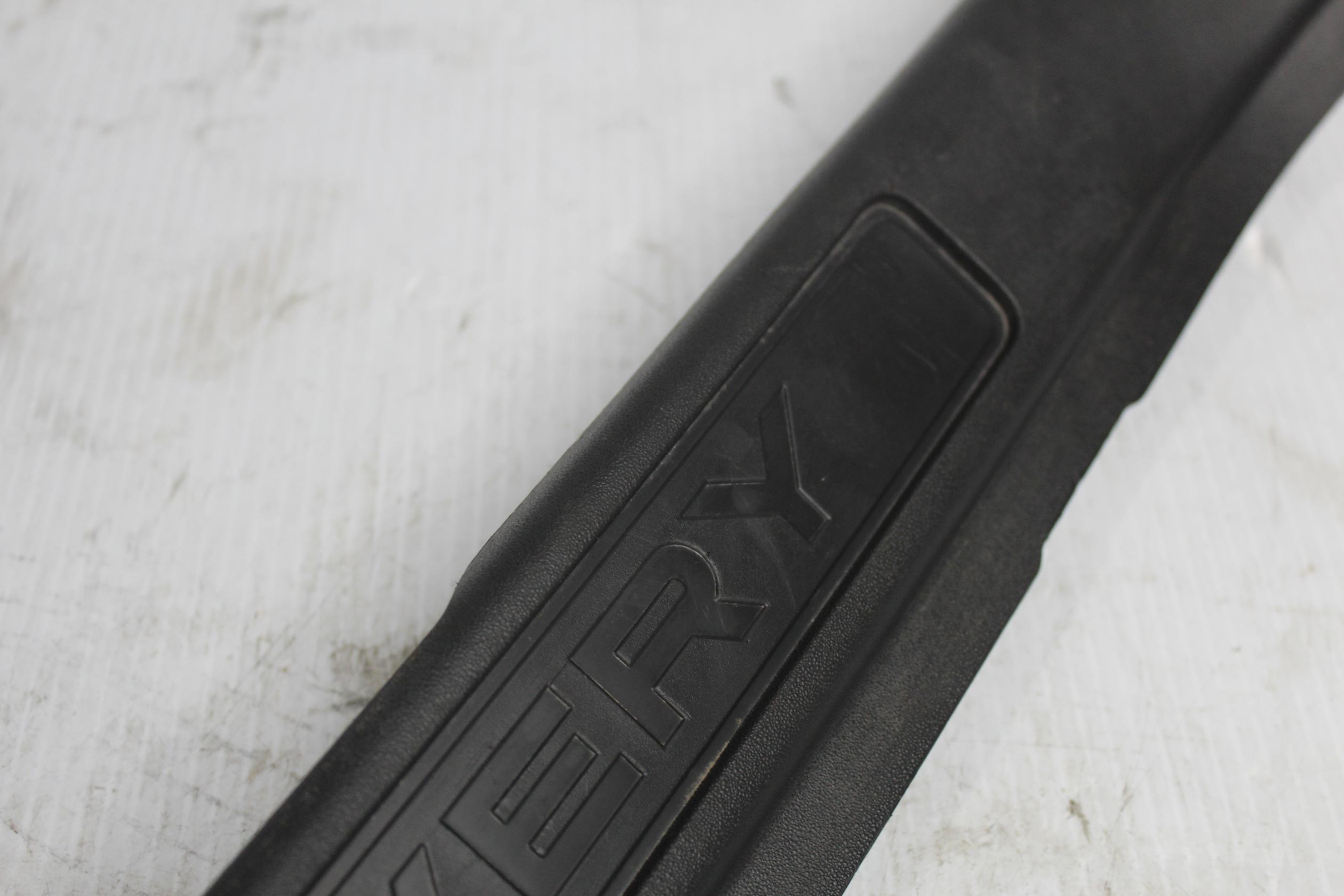 Land Rover L550 Discovery Sport RHF Front Right Tread Plate LR079050 - Image 11