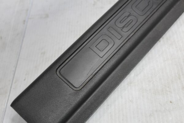 Land Rover L550 Discovery Sport RHF Front Right Tread Plate LR079050
