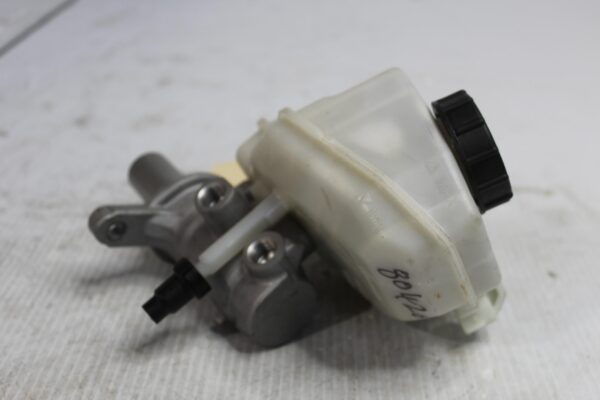 Land Rover L550 Discovery Sport Brake Master Cylinder LR061403, FK722140AB