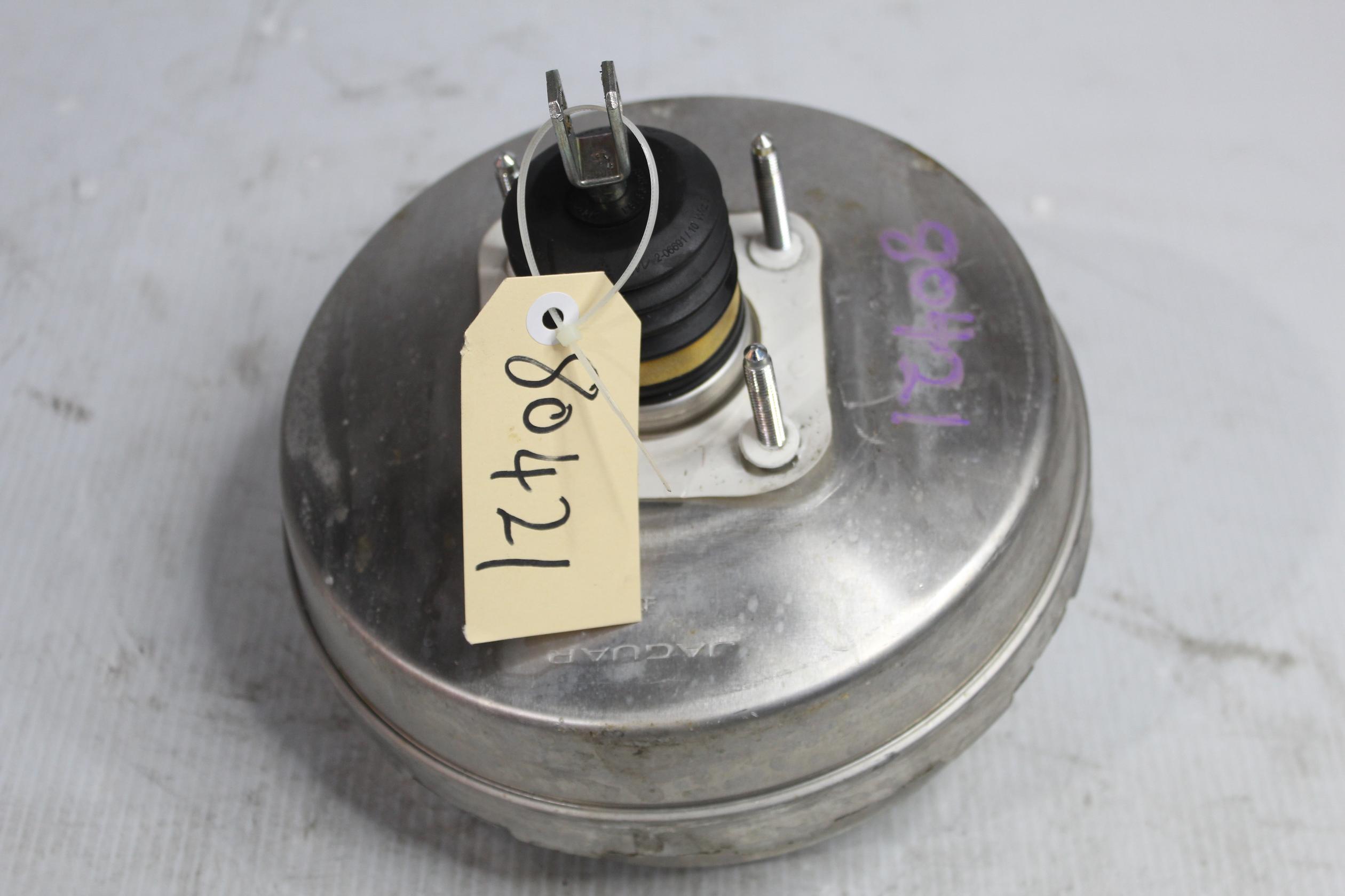 Land Rover L550 Discovery Sport Brake Booster LR083602 - Image 1