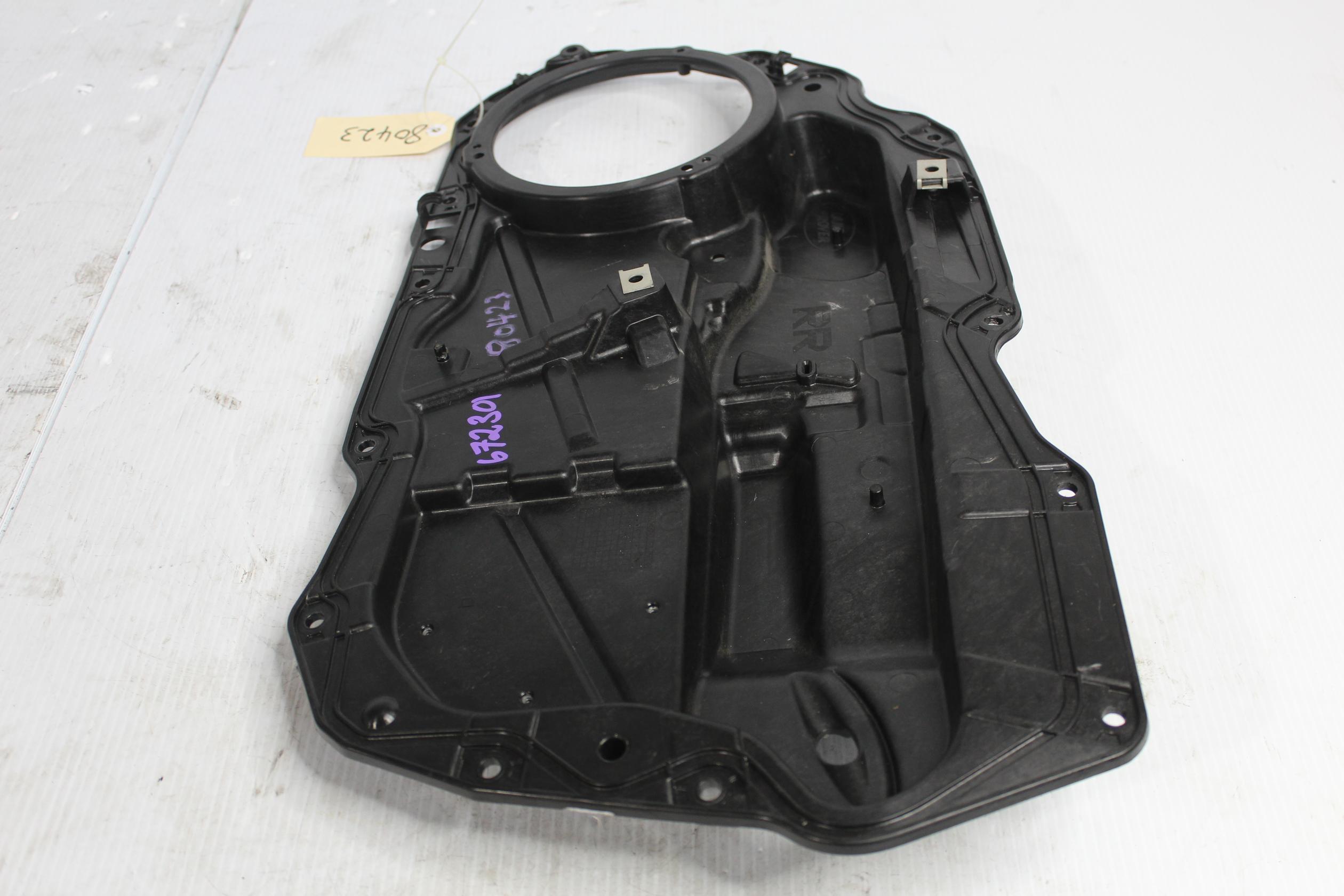 Land Rover L550 Discovery Sport RHR Right Rear Inner Door Panel Trim LR059006 - Image 2