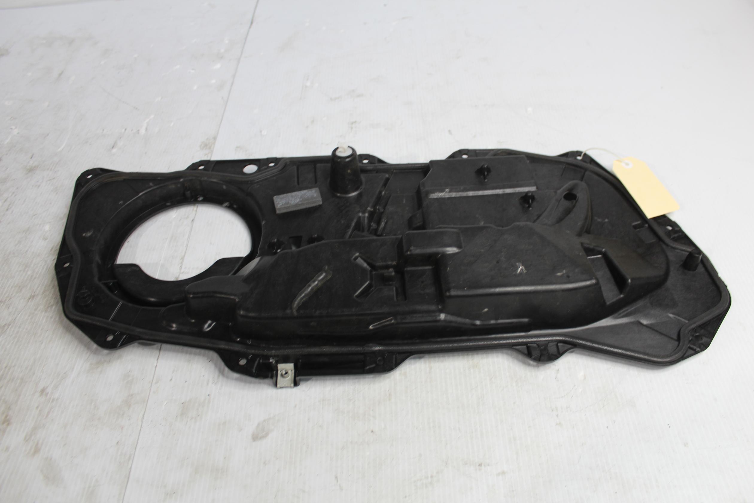 Land Rover L550 Discovery Sport Front Right Door Panel Inner Trim LR094257 - Image 5