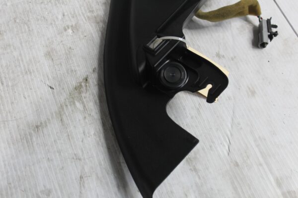 Range Rover Sport L494 RHF Right Front Door Inner Window Trim Mould LR043838