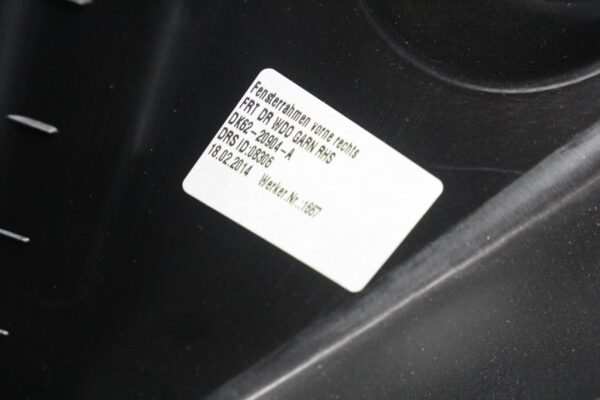 Range Rover Sport L494 RHF Right Front Door Inner Window Trim Mould LR043838