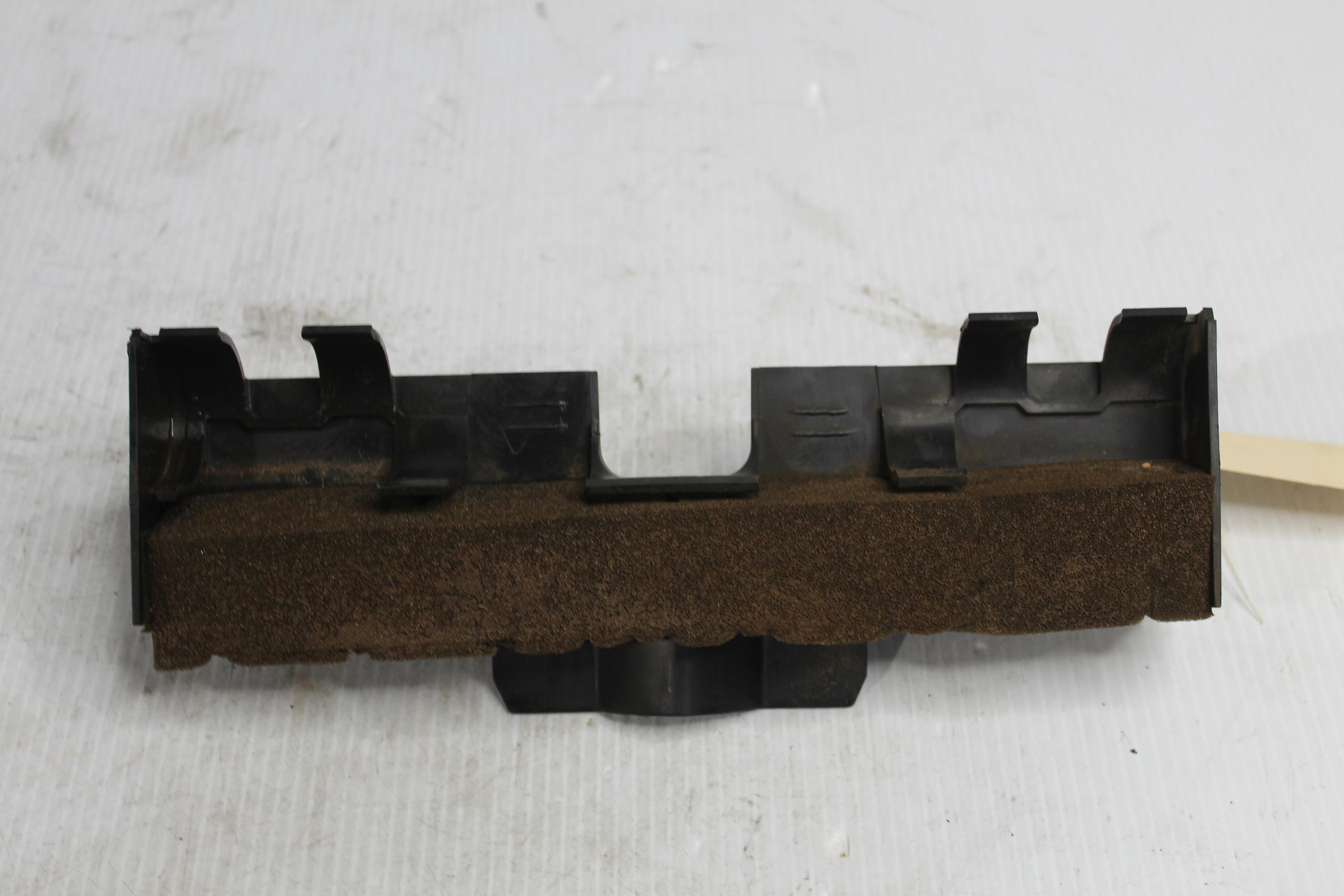 Range Rover Sport L494 Upper Side Aux Radiator Bracket LR052925, LR117094 - Image 4