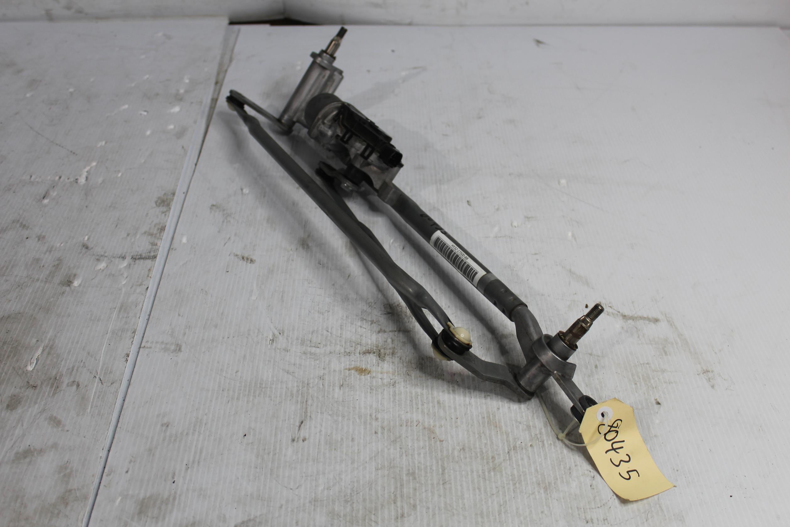 Land Rover L462 Discovery 5 Windscreen Wiper Motor Assembly LR083137 - Image 1