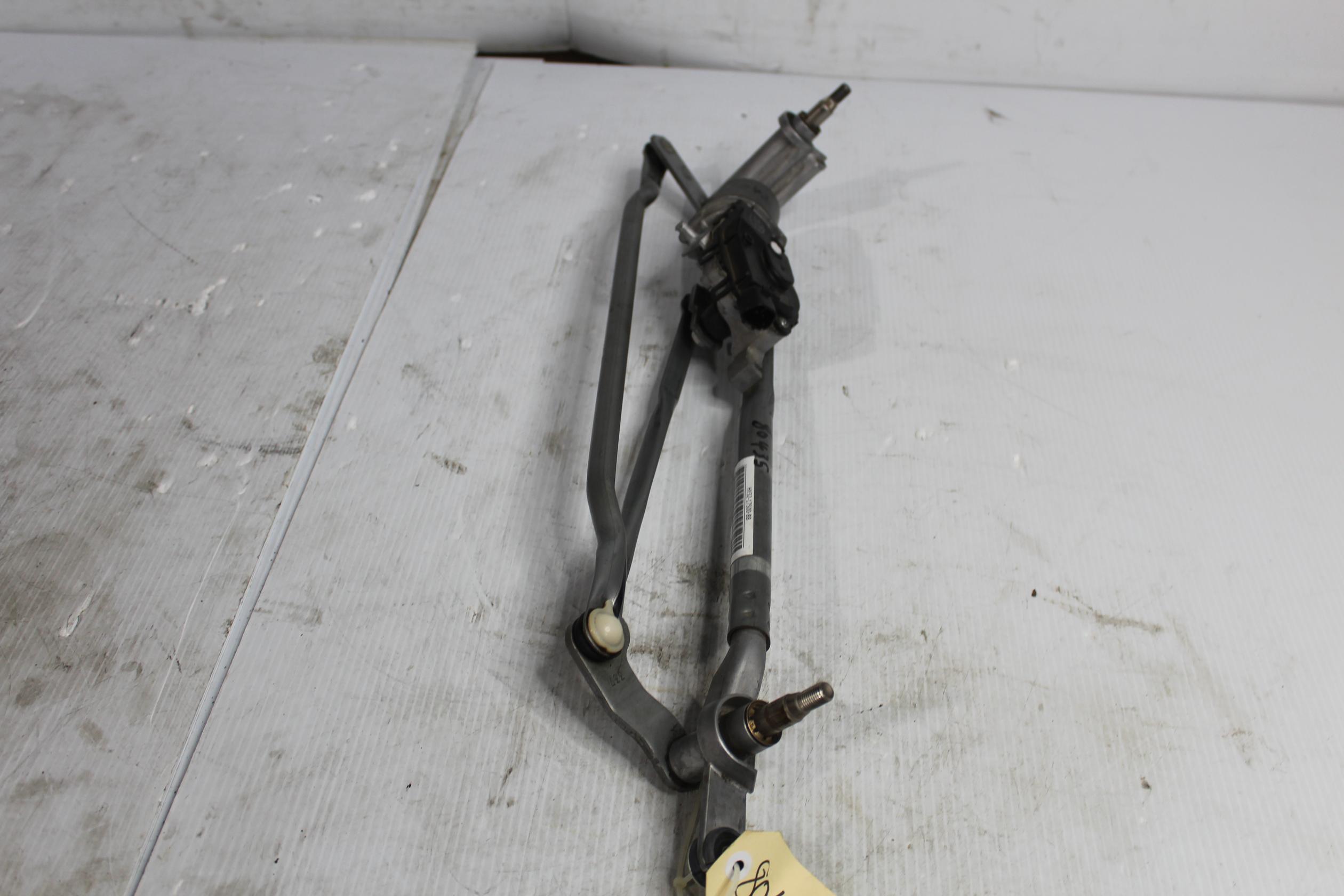 Land Rover L462 Discovery 5 Windscreen Wiper Motor Assembly LR083137 - Image 2