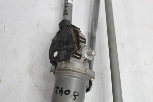 Land Rover L462 Discovery 5 Windscreen Wiper Motor Assembly LR083137