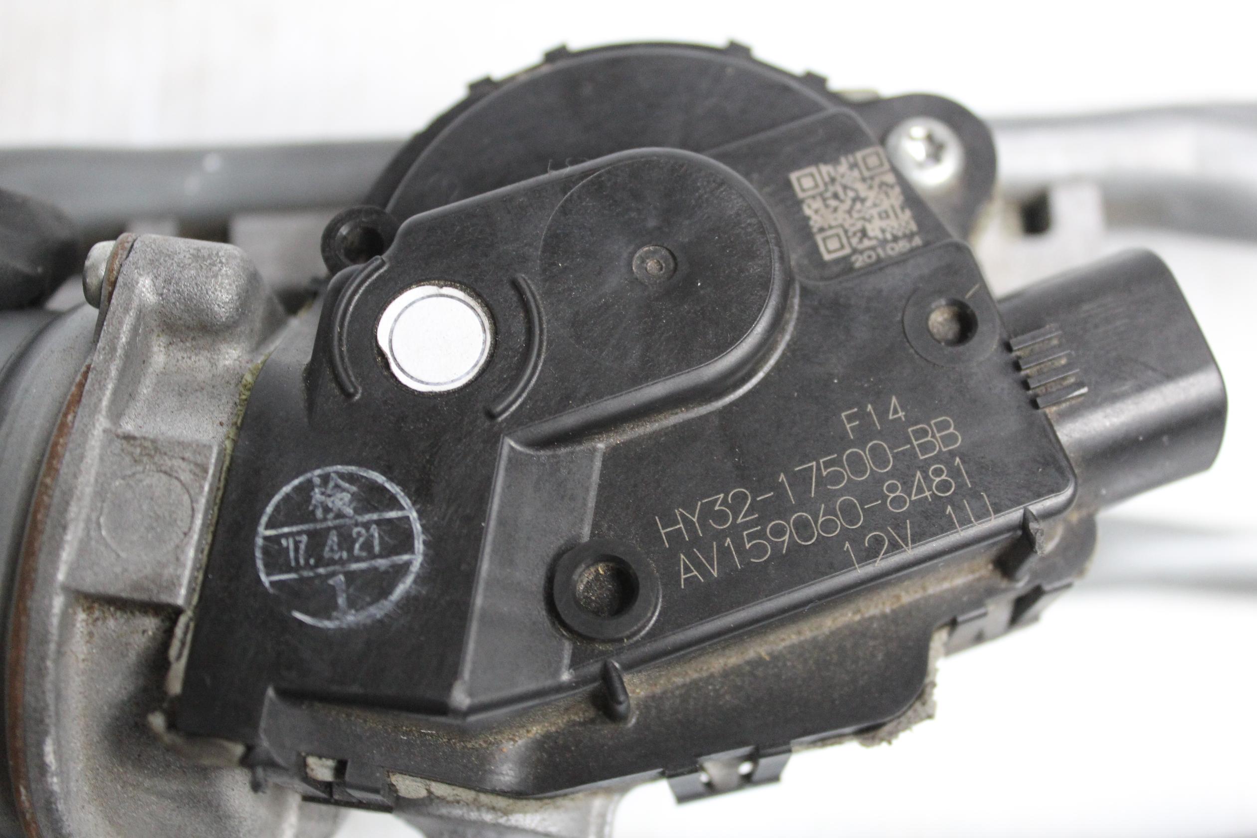 Land Rover L462 Discovery 5 Windscreen Wiper Motor Assembly LR083137 - Image 10