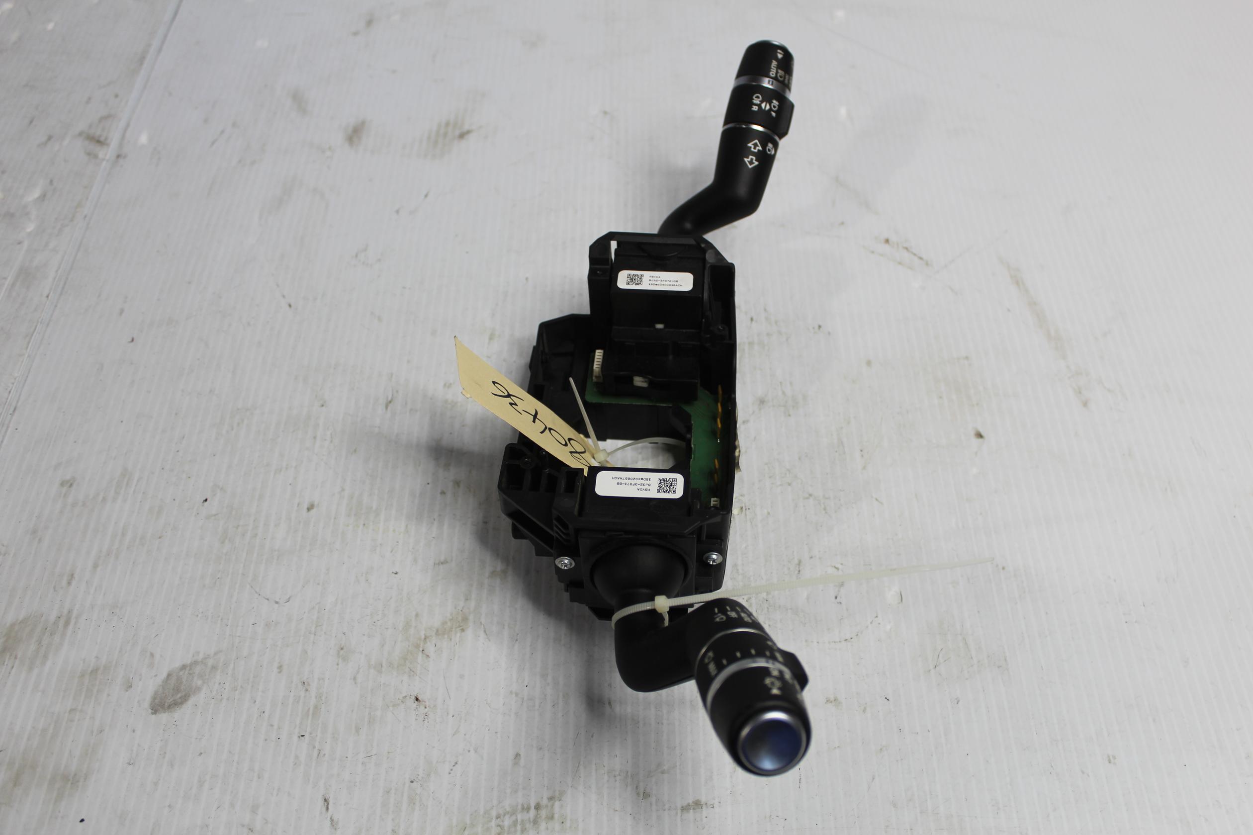 Range Rover Sport L494 Wiper Indicator Stalk Assembly DPLA13N064KA - Image 2