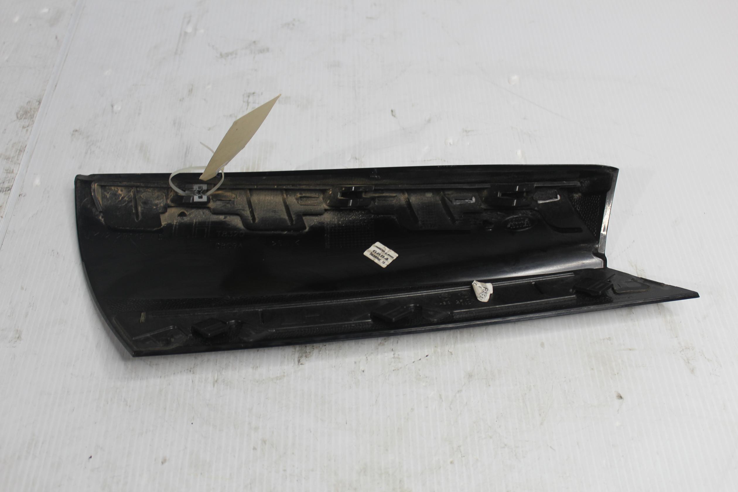 Land Rover L550 Discovery Sport LH Left Outer Rear Trim Panel LR061130, LR149374 - Image 3