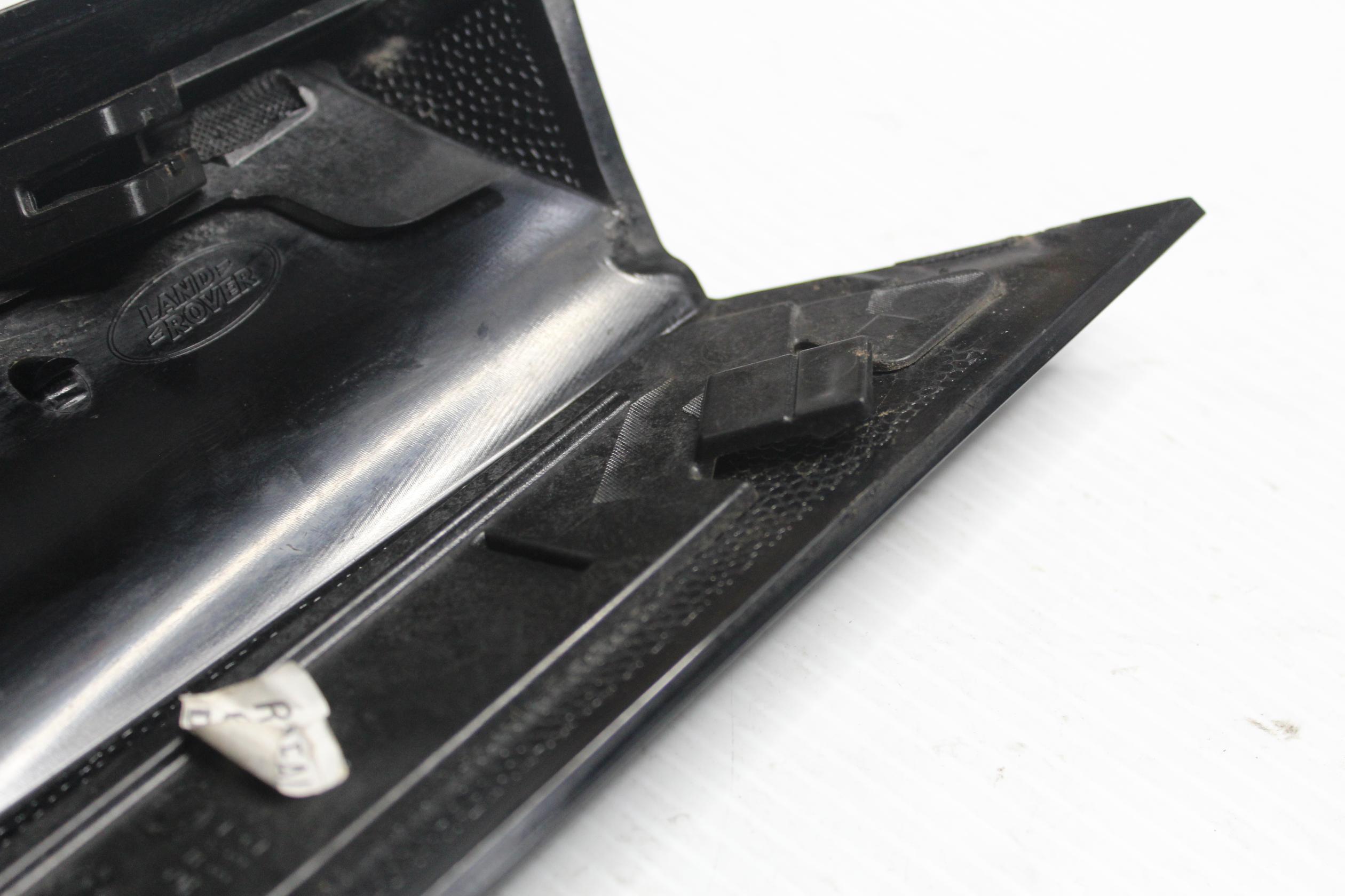 Land Rover L550 Discovery Sport LH Left Outer Rear Trim Panel LR061130, LR149374 - Image 9