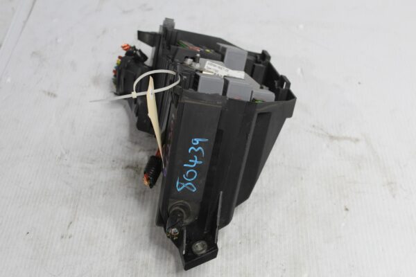 Land Rover L550 Discovery Sport 2.0L Engine Bay Fuse Box Assembly 6G9T14A067AB