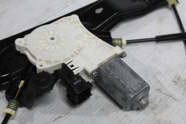 Land Rover L550 Discovery Sport RHF Right Front Window Regulator LR058512, LR165908