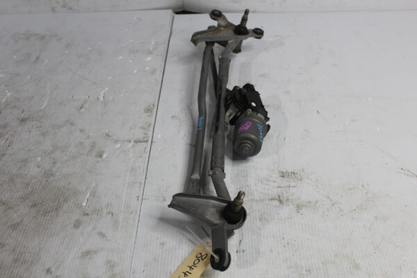 Land Rover L550 Discovery Sport Windscreen Wiper Motor Assembly LR058846