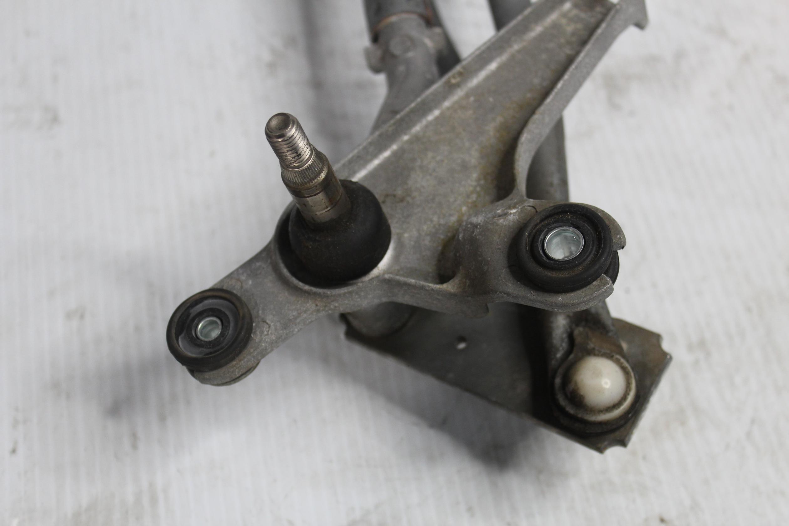 Land Rover L550 Discovery Sport Windscreen Wiper Motor Assembly LR058846 - Image 4