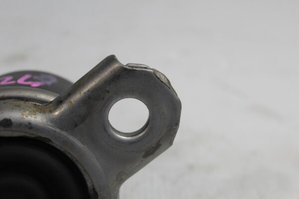 Land Rover L550 Discovery Sport 2.0L Engine Mount Support LR024729, BJ326F012AB