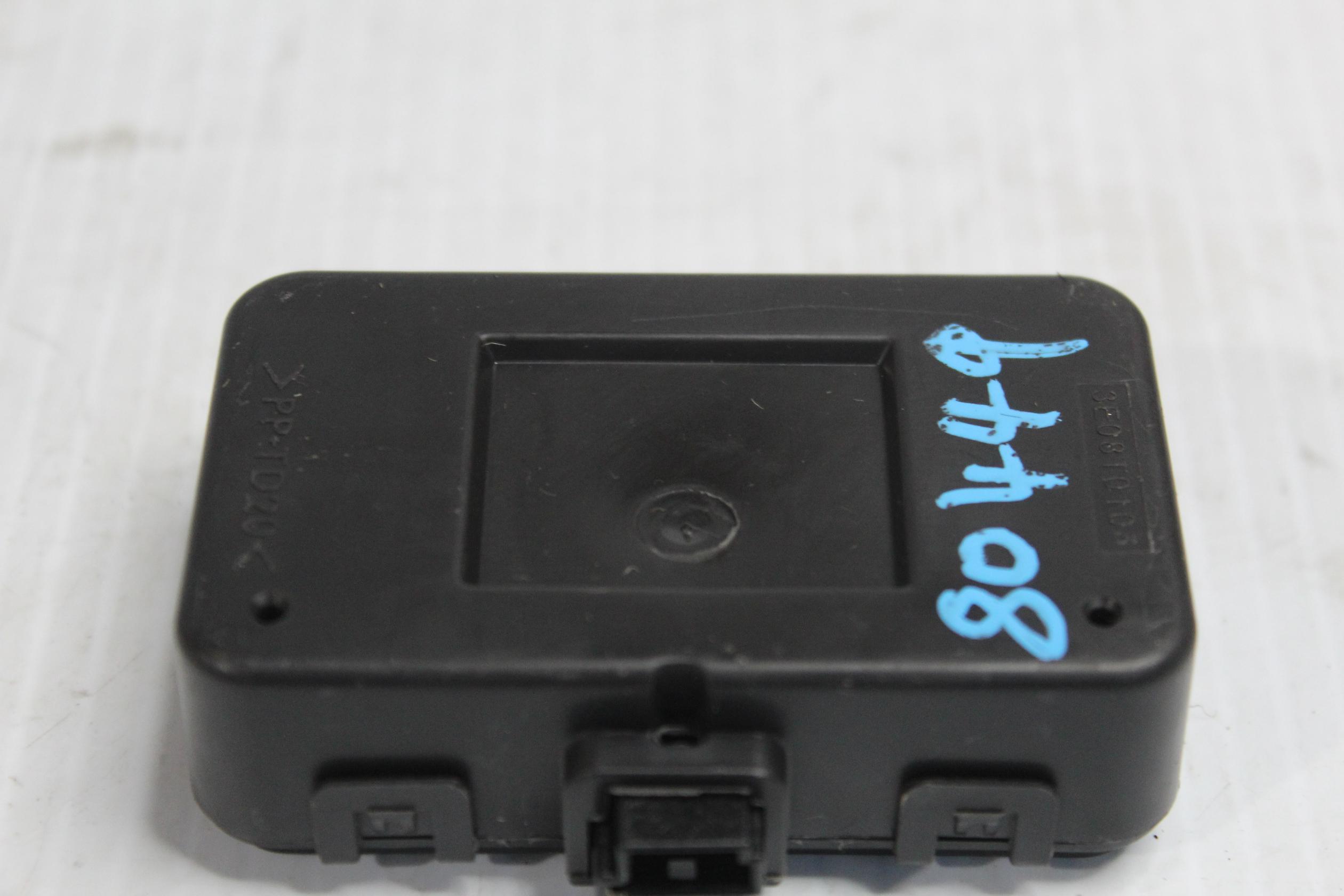 Land Rover L550 Discovery Sport Radio Receiver Module LR143239 - Image 7