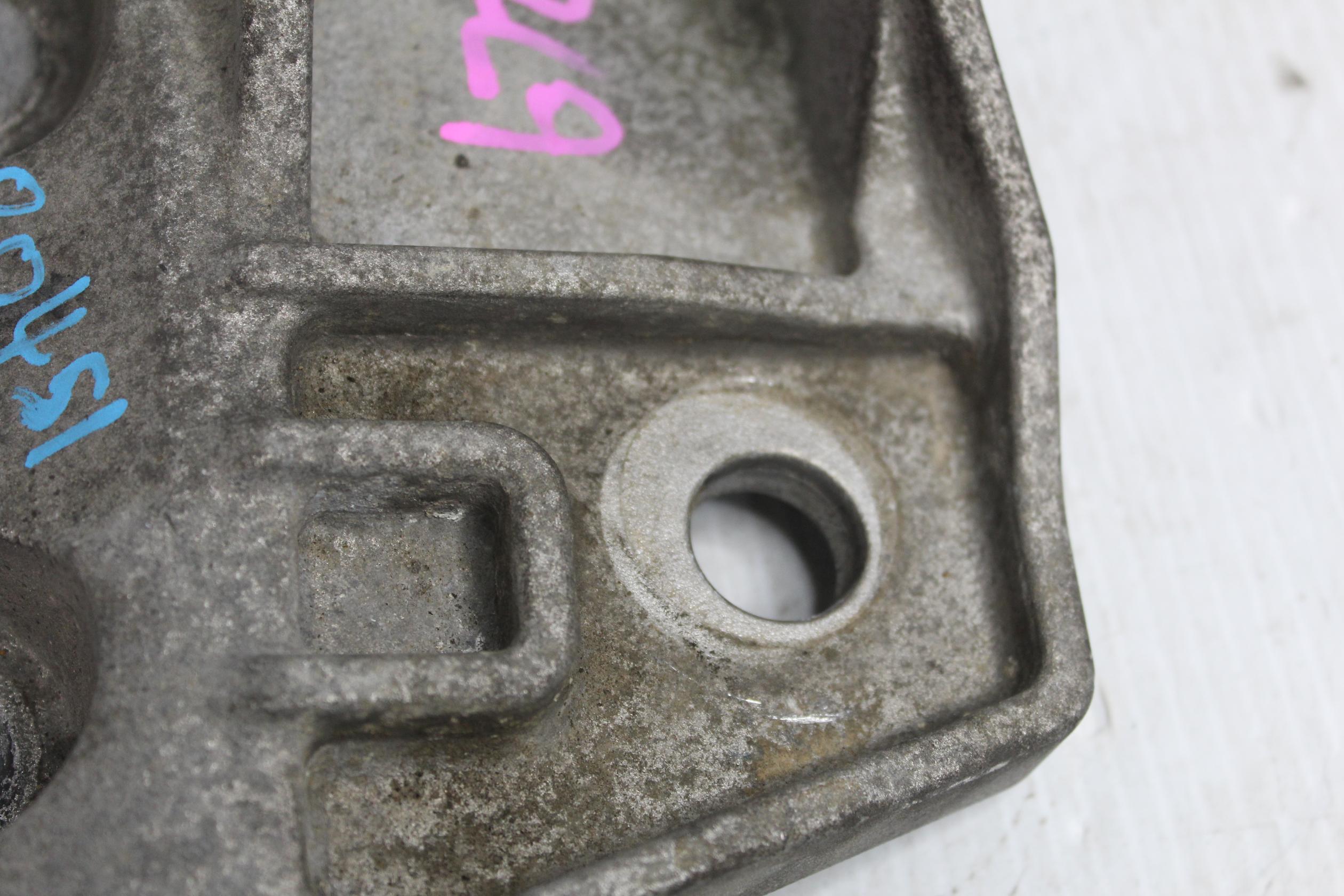 Land Rover L550 Discovery Sport Engine Support Mount LR071977, LR095899 - Image 8